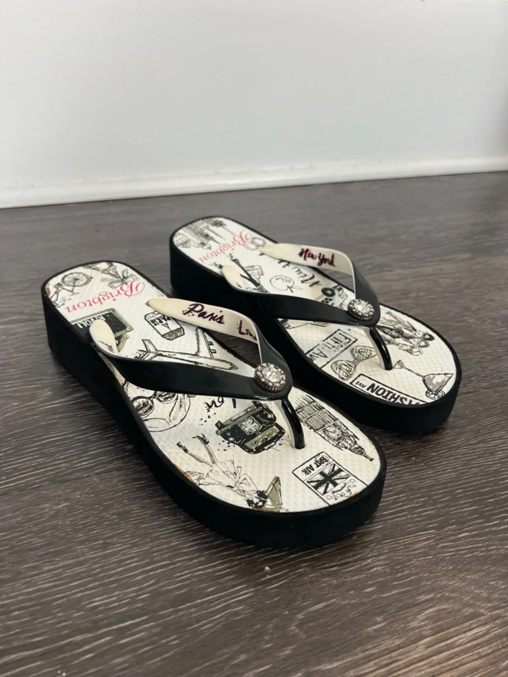 Brighton "Voyage" Platform Flip Flops - Picture 2 of 10